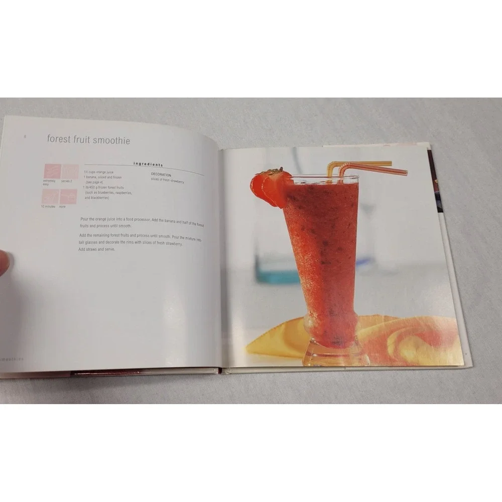 Essentials Smoothies & Juices (Hardcover 2004)
